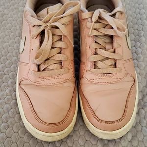 Nike Air Force One Size 8 in Oink